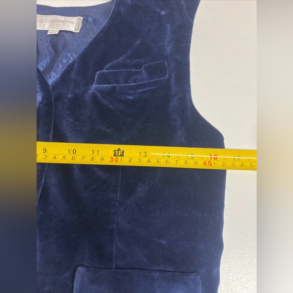 Vintage Liz Claiborne Collection Women’s Blue Velour Vest Button Up 8 Petite - Picture 8 of 10